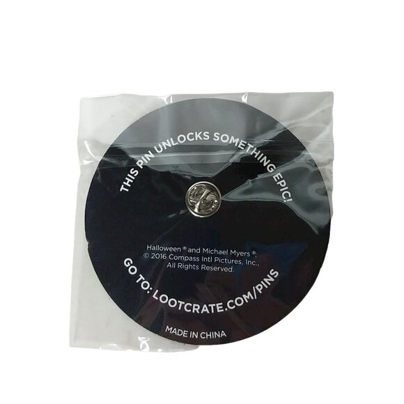 Loot Crate John Carpenter Halloween Horror Pin 2016 - Picture 2 of 2